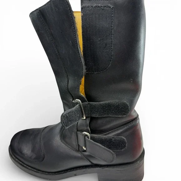 Shoes - Picture 10 of 11